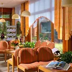 ホテル Kurpark Flair Im Ilsetal 3*